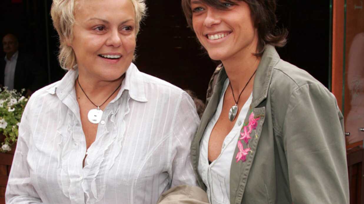 Muriel Robin Et Anne Le Nen Bisou Muriel Robin et Anne Le Nen publient un DVD d'auto-défense - Voici