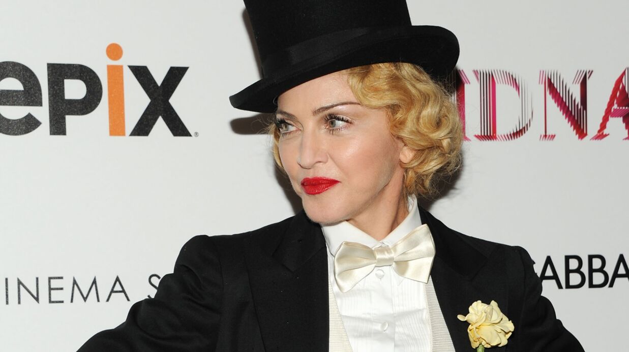 Madonna Des Photos Delle Nue Et Des Papiers Personnels Mis Aux