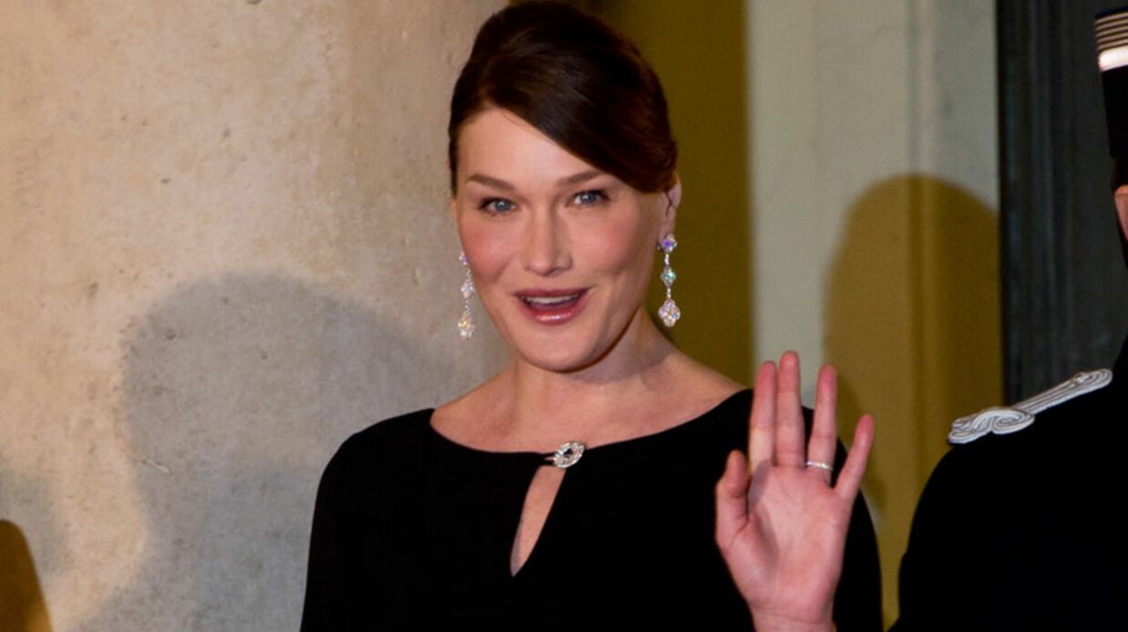 Carla Bruni parle de ses kilos en trop - Voici Carla Bruni parle de ses kilos en trop - Voici